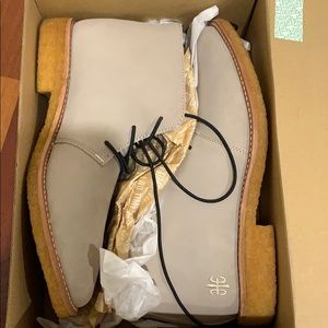 Royal elastics shoes